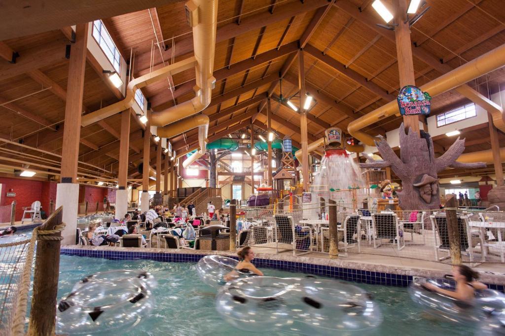 Club Wyndham Glacier Canyon Wisconsin Dells Bagian luar foto